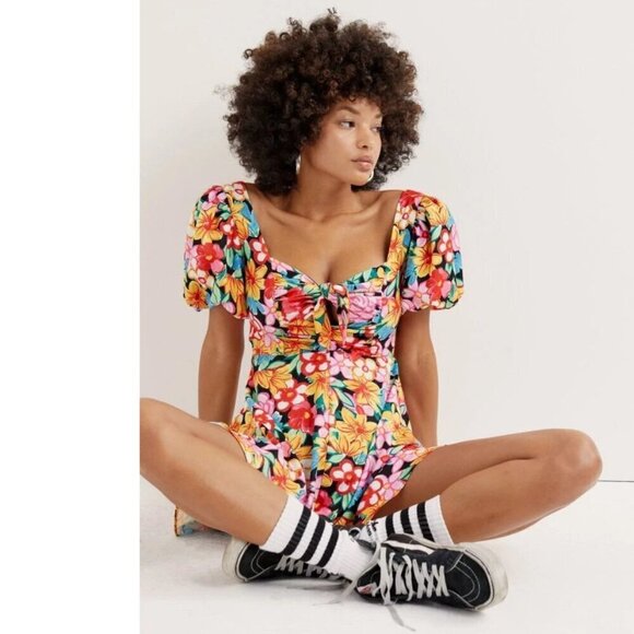 💕FOR LOVE & LEMONS💕 Mallory Mini Dress Multi-Color Vintage Floral Print XS NWT - Picture 1 of 16
